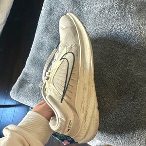 Nike Revolution 5
Women's Road Running Shoes